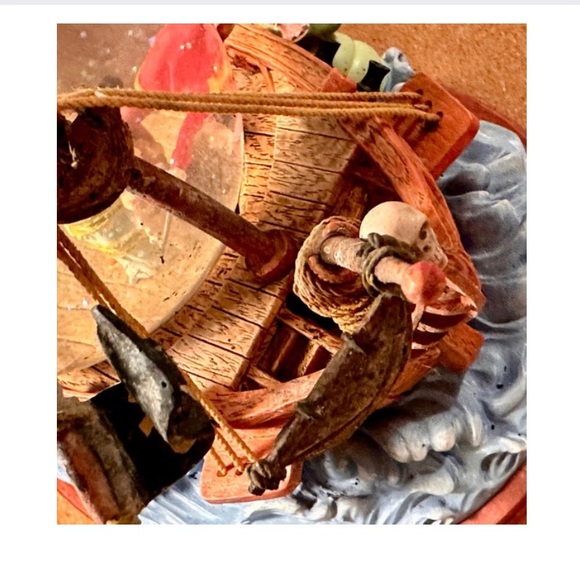 Rare Vintage Peter Pan Snowglobe Pirate Ship Musical Large - Picture 5 of 9